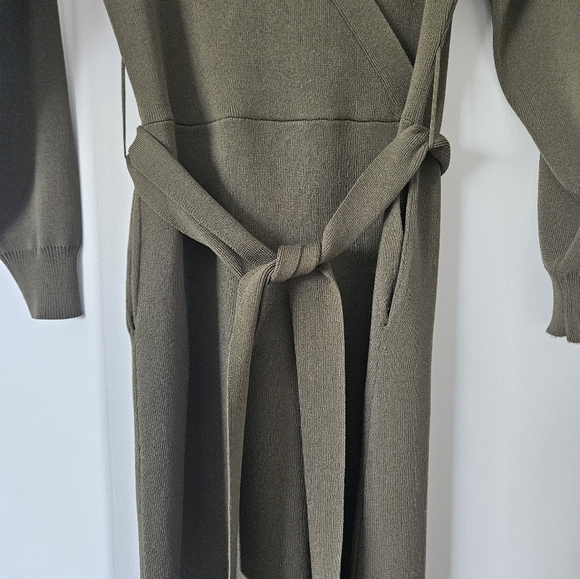 Smash + Tess Green Wrap Bishop Sleeve Dress - Picture 2 of 8